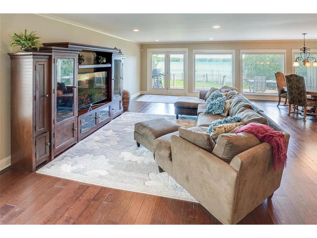 16926 Grays Bay Boulevard Minnetonka MN 55391 - Lake Minnetonka 7059946 image2