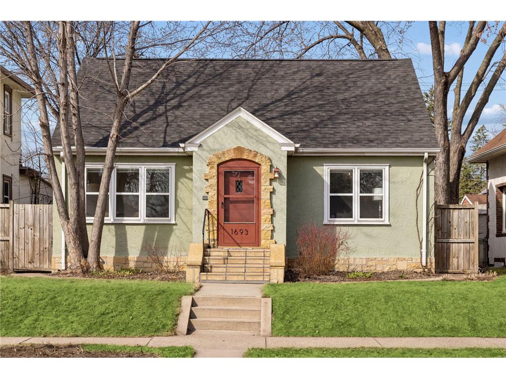 1693 Charles Avenue Saint Paul MN 55104 6743908 image1