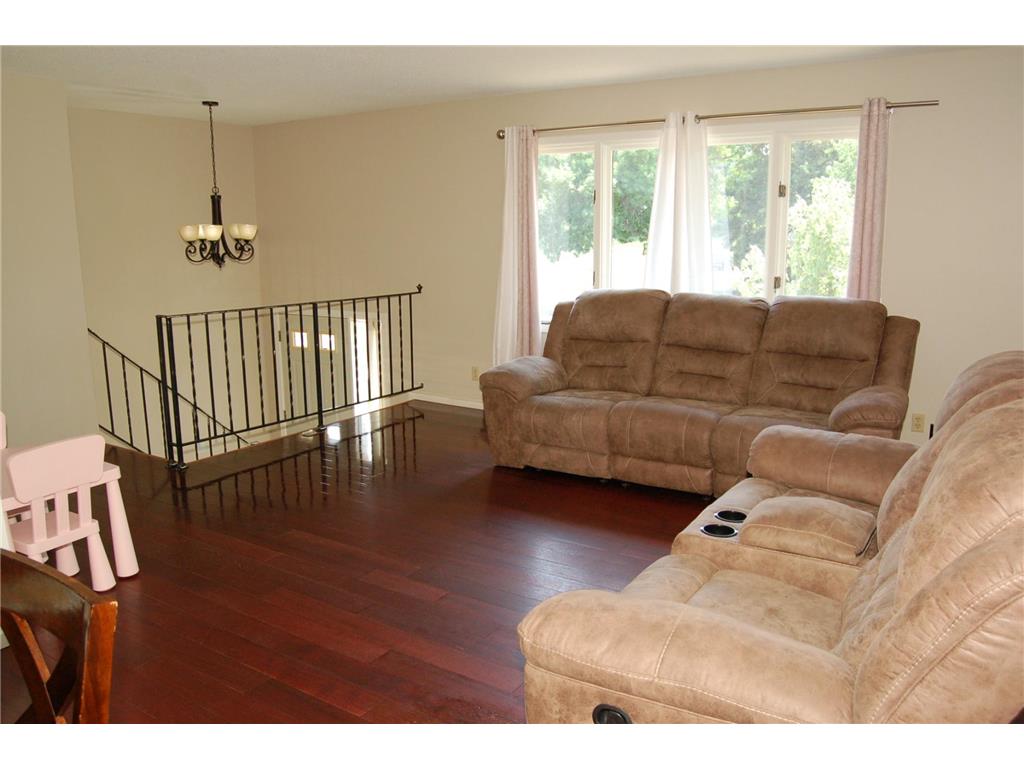 1693 Covington Lane Eagan MN 55122 7090452 image2
