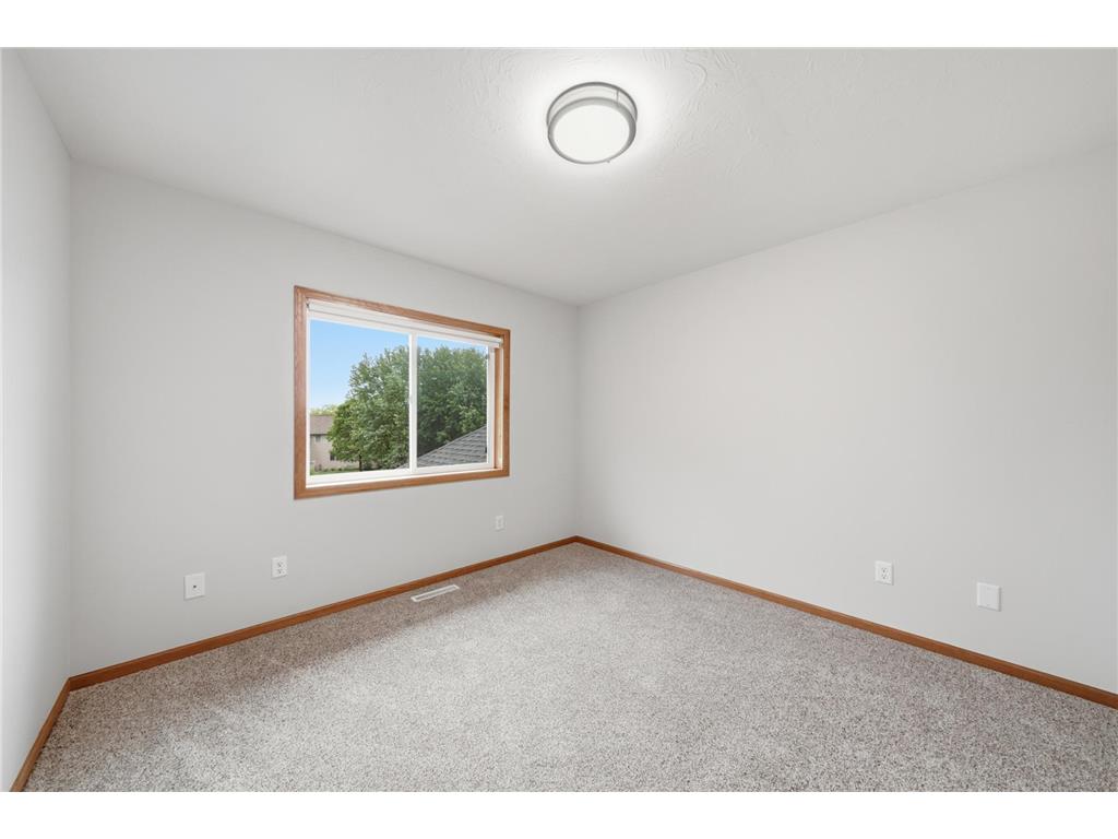 1693 Windsor Drive S Shakopee MN 55379 7072783 image26