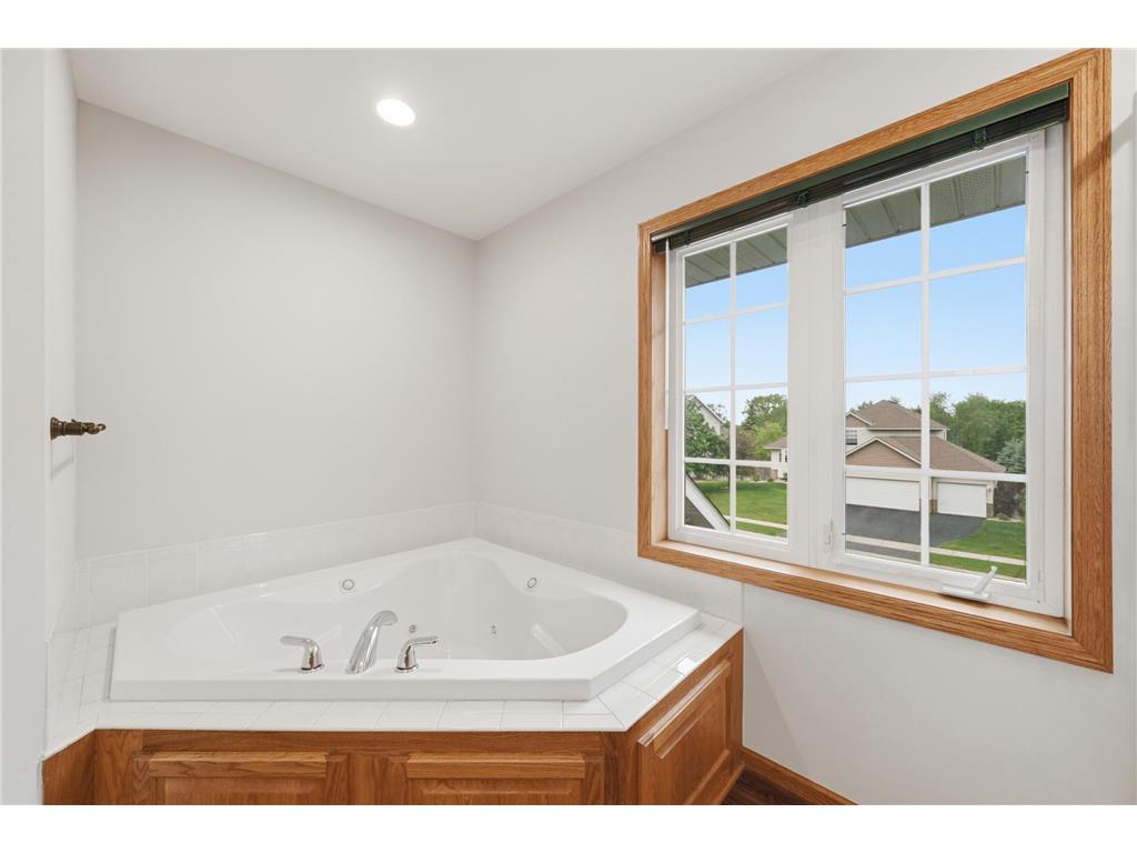 1693 Windsor Drive S Shakopee MN 55379 7072783 image36