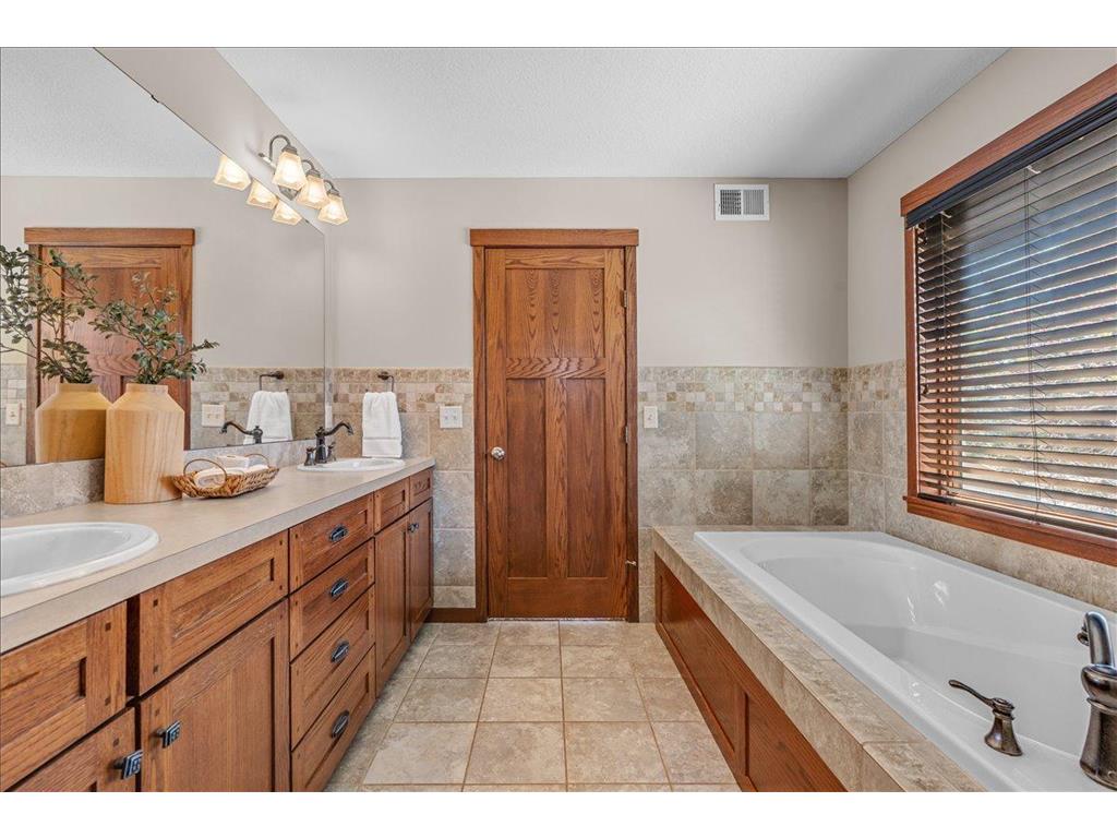 16931 E Lake Drive Lakeville MN 55044 7081344 image27