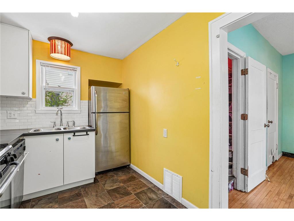 1694 Ivy Avenue E Saint Paul MN 55106 7049679 image10
