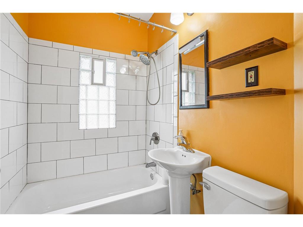 1694 Ivy Avenue E Saint Paul MN 55106 7049679 image17