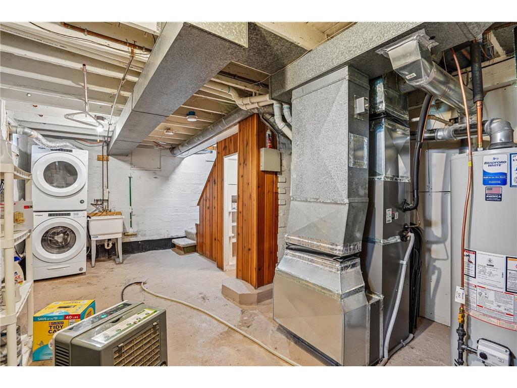 1694 Ivy Avenue E Saint Paul MN 55106 7049679 image32