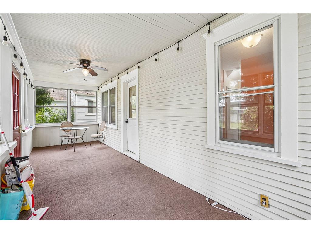 1694 Ivy Avenue E Saint Paul MN 55106 7049679 image4