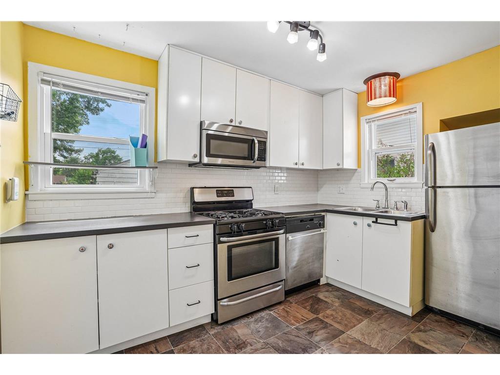 1694 Ivy Avenue E Saint Paul MN 55106 7049679 image9