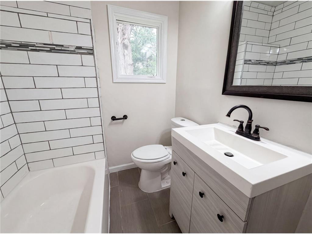 1695 Abell Street Maplewood MN 55117 7096369 image15