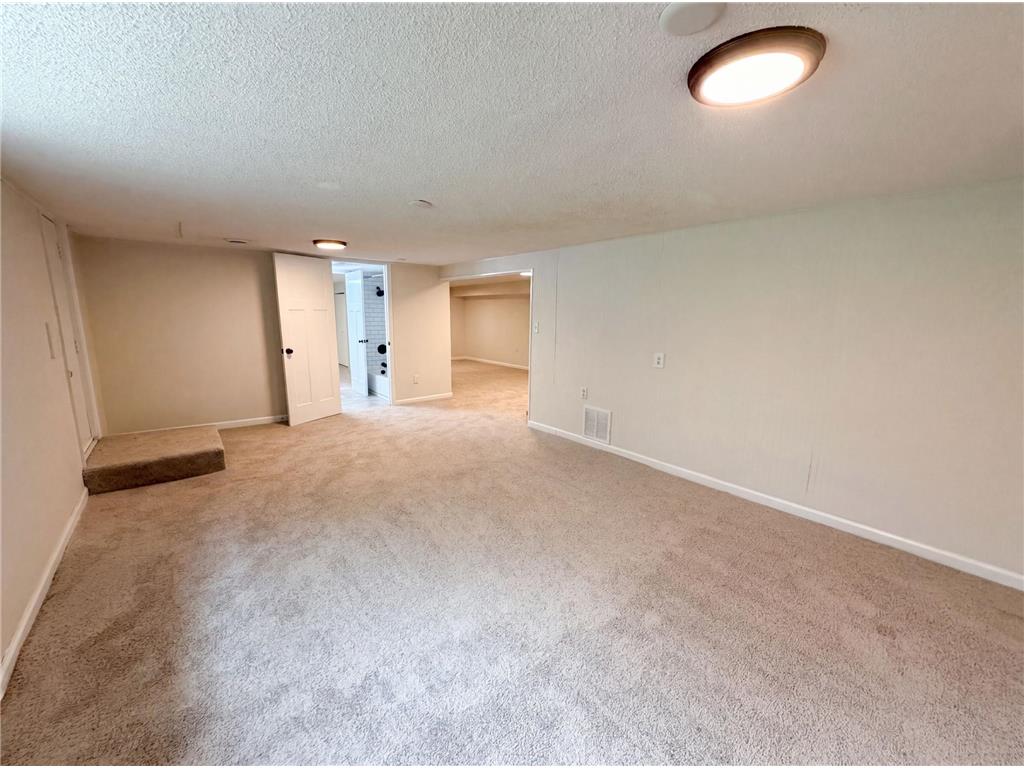 1695 Abell Street Maplewood MN 55117 7096369 image19