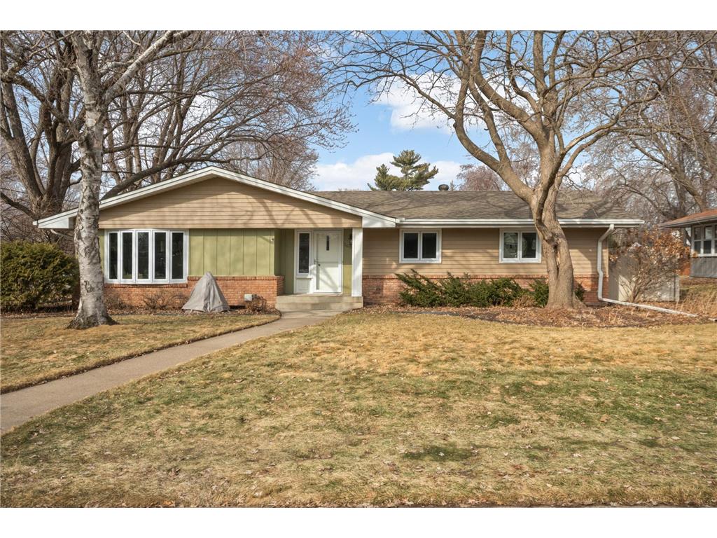 1695 Stanbridge Avenue Roseville MN 55113 7019789 image1