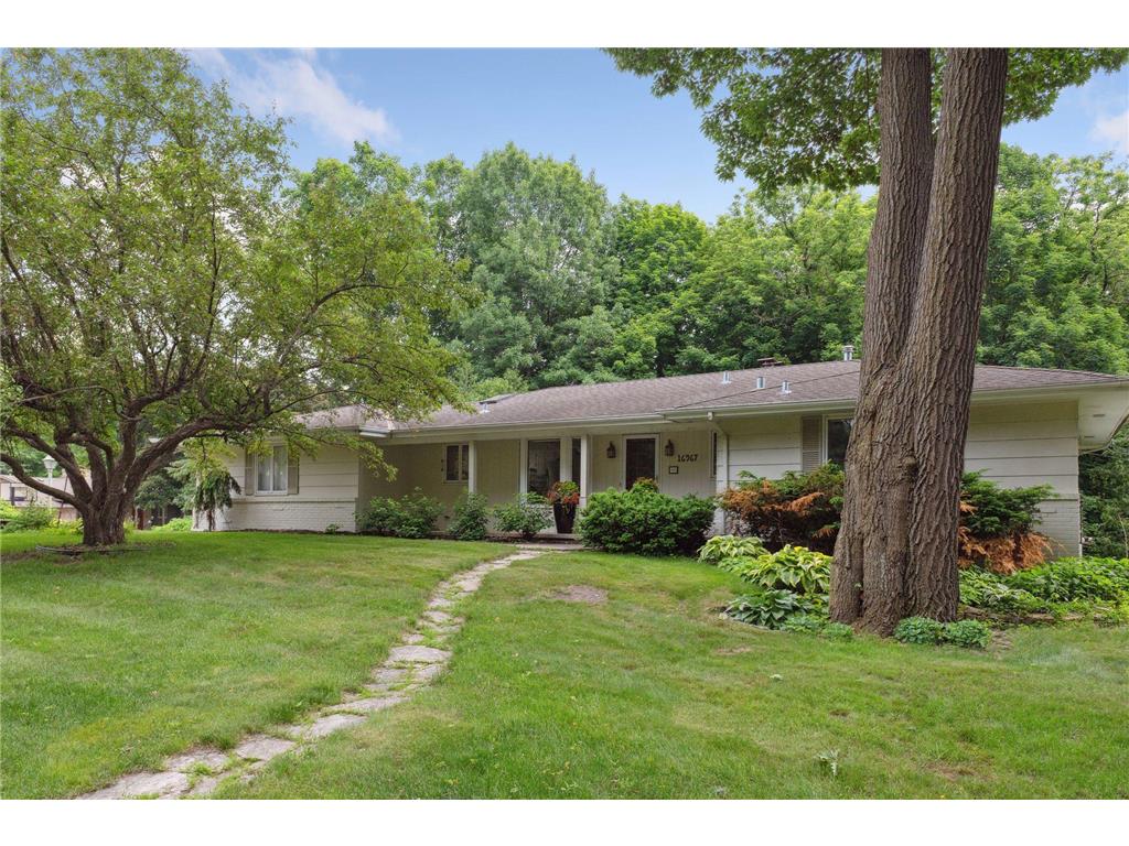 16967 Chiltern Hills Road, MN, 55345 MLS 6387033 Edina
