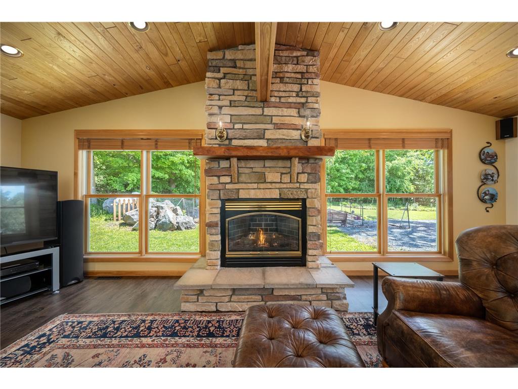 1697 260th Avenue Luck WI 54853 7097047 image8