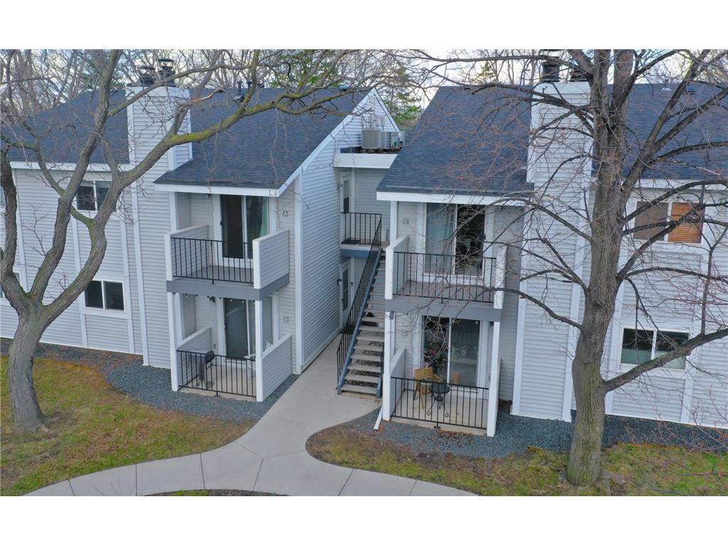 1697 Fulham Street #A Lauderdale MN 55113 6359020 image1