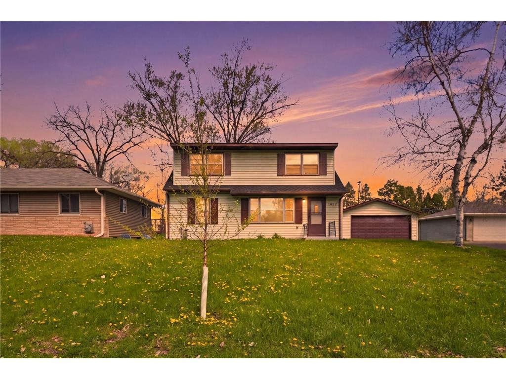 1697 Rose Place Roseville MN 55113 7064909 image1