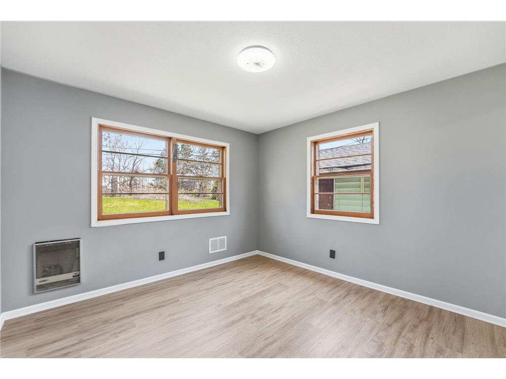 1697 Rose Place Roseville MN 55113 7064909 image11