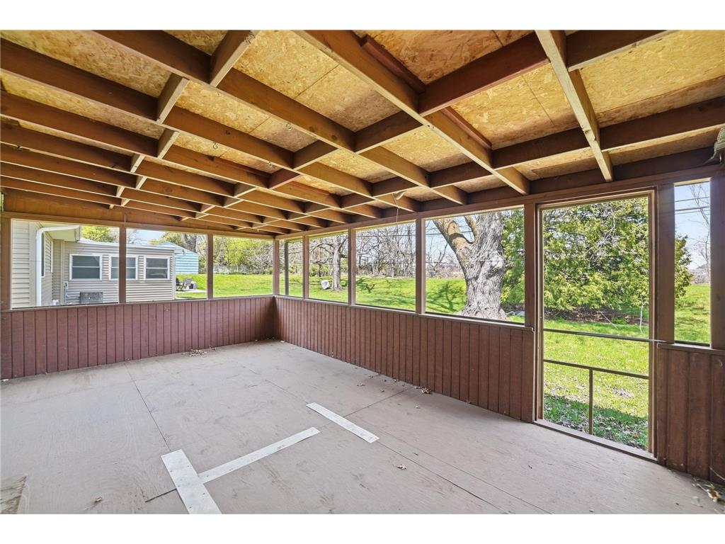 1697 Rose Place Roseville MN 55113 7064909 image14