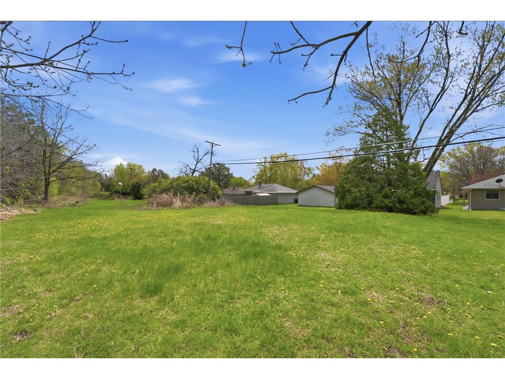 1697 Rose Place Roseville MN 55113 7064909 image30