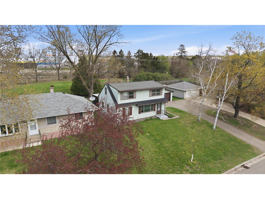1697 Rose Place Roseville MN 55113 7064909 image35