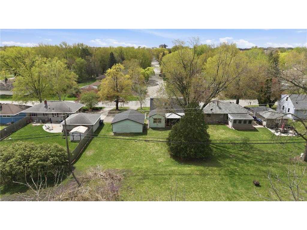 1697 Rose Place Roseville MN 55113 7064909 image37
