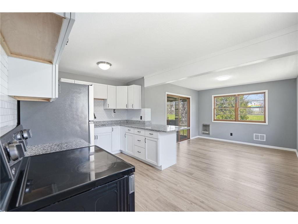 1697 Rose Place Roseville MN 55113 7064909 image8