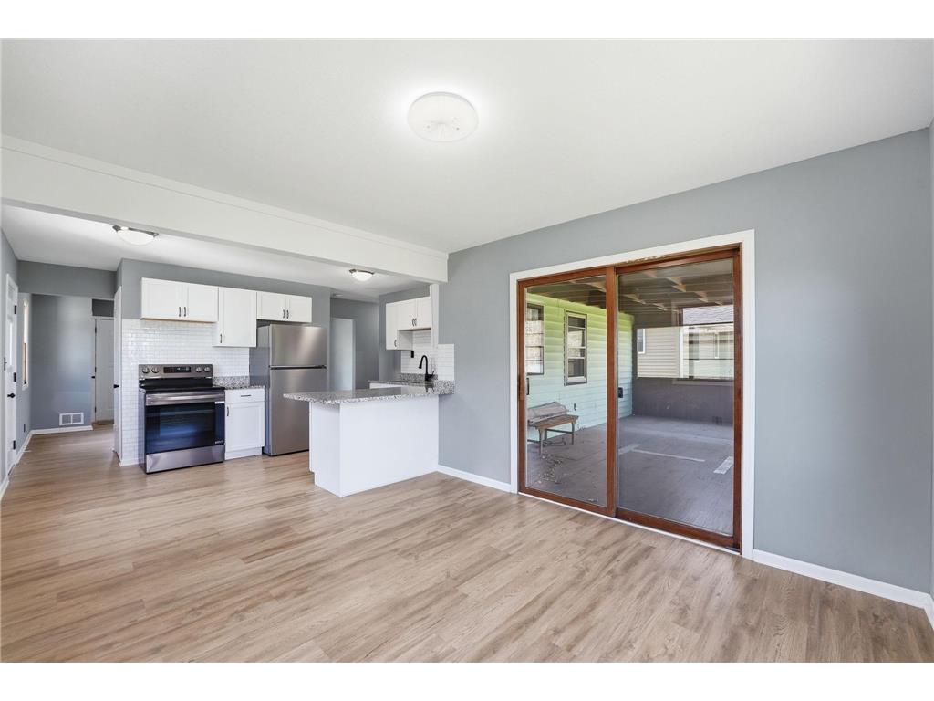 1697 Rose Place Roseville MN 55113 7064909 image9