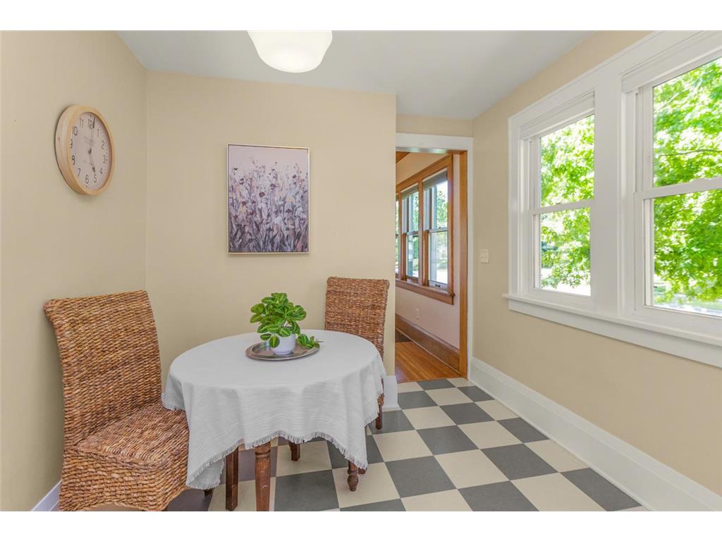 1697 Taylor Avenue Saint Paul MN 55104 7054374 image16