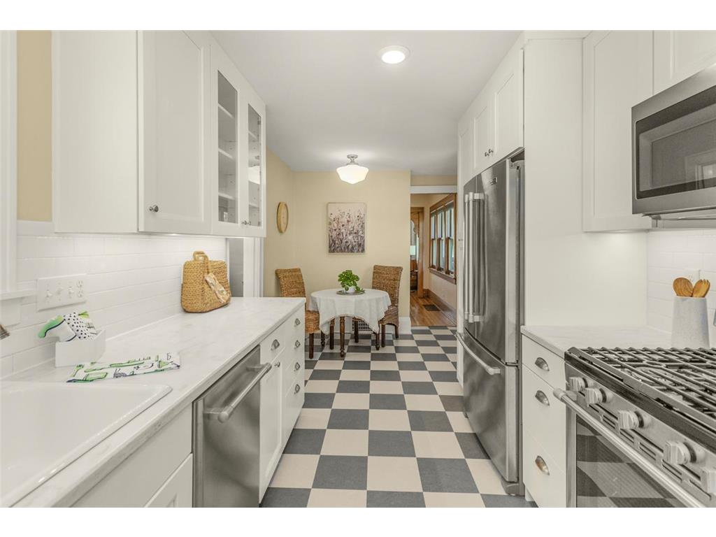 1697 Taylor Avenue Saint Paul MN 55104 7054374 image19