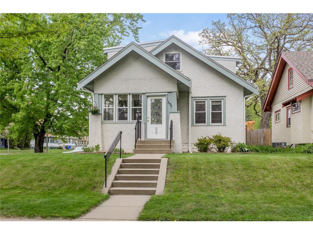 1697 Taylor Avenue Saint Paul MN 55104 7054374 image2