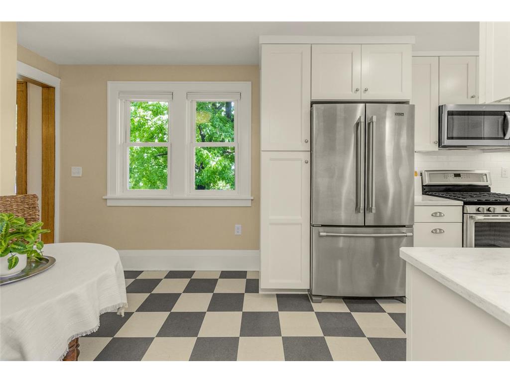 1697 Taylor Avenue Saint Paul MN 55104 7054374 image20