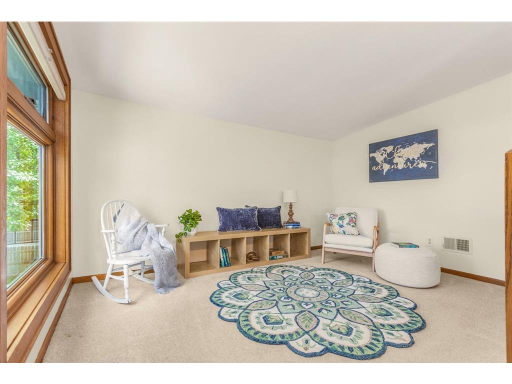 1697 Taylor Avenue Saint Paul MN 55104 7054374 image28