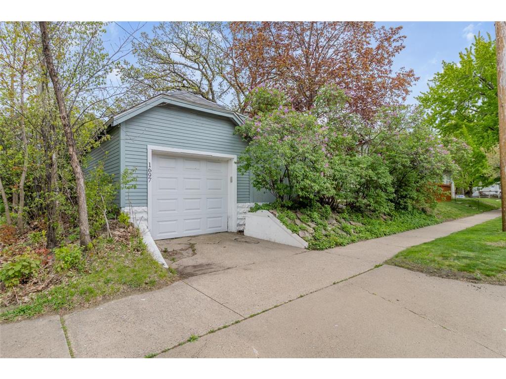 1697 Taylor Avenue Saint Paul MN 55104 7054374 image45