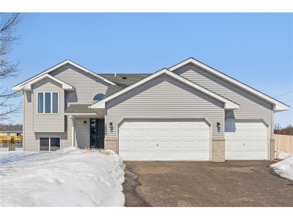 1698 10th Avenue SE Cambridge MN 55008 6339280 image1