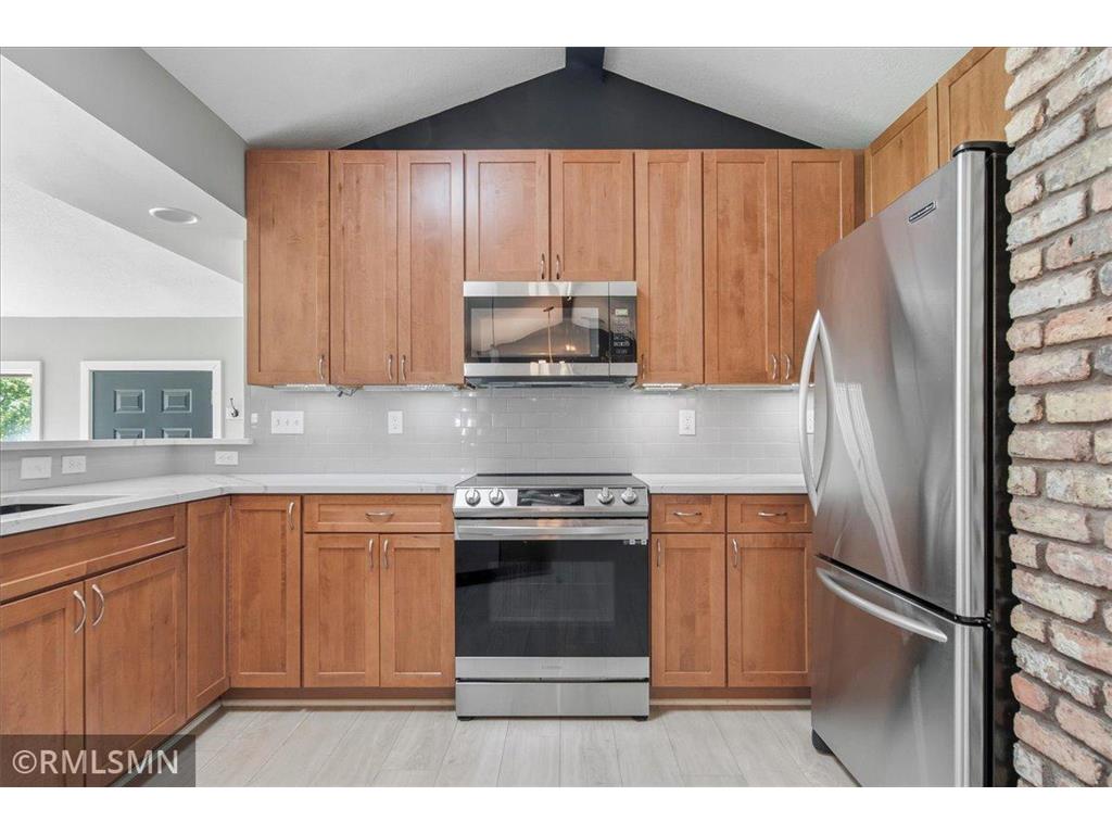 16982 Weaver Lake Drive Maple Grove MN 55311 7074092 image16