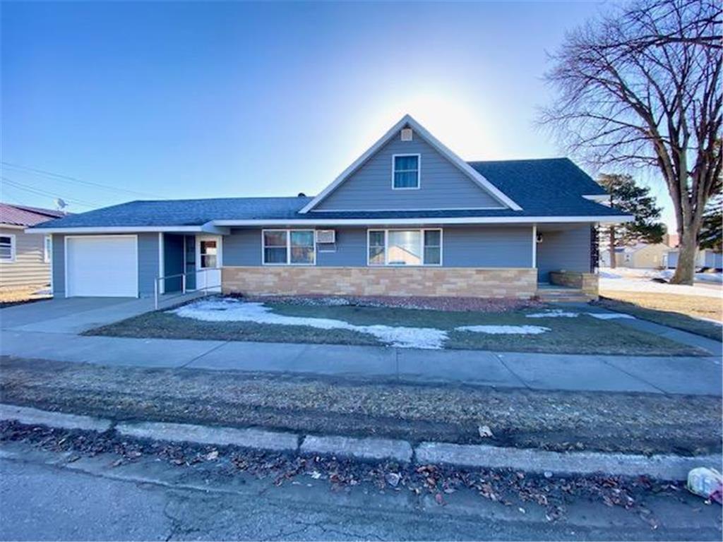 17 10th Street S, Wheaton, MN, 56296 MLS 6344147 Edina Realty