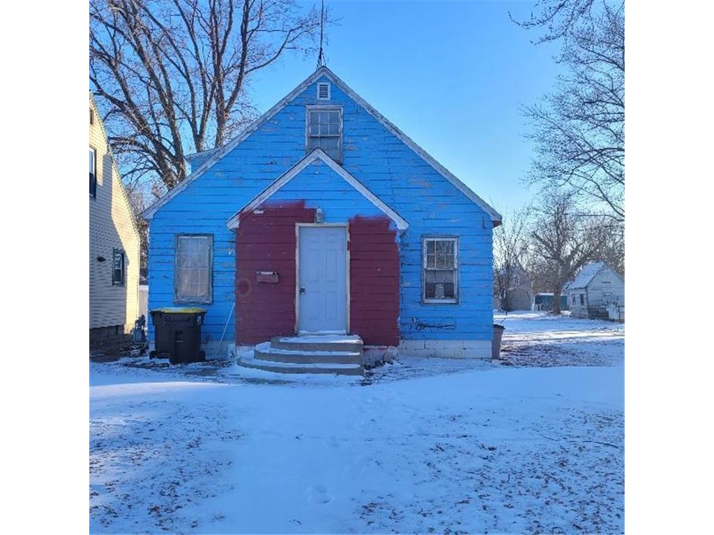 17 10th Street Windom MN 56101 7012883 image1