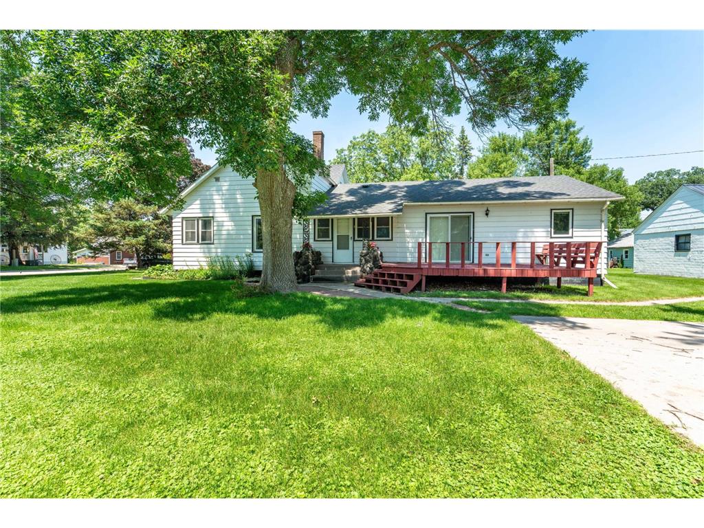 17 2nd Avenue NW Elbow Lake MN 56531 6744549 image1