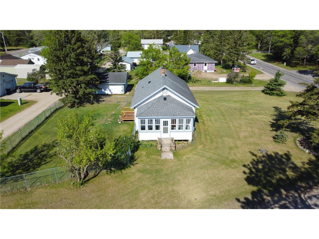 17 Balsam Avenue NW Menahga MN 56464 7077429 image1
