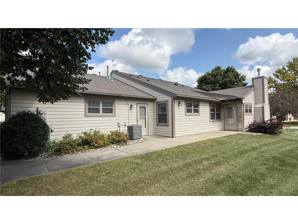 17 Conner Circle SW Rochester MN 55902 6786845 image1