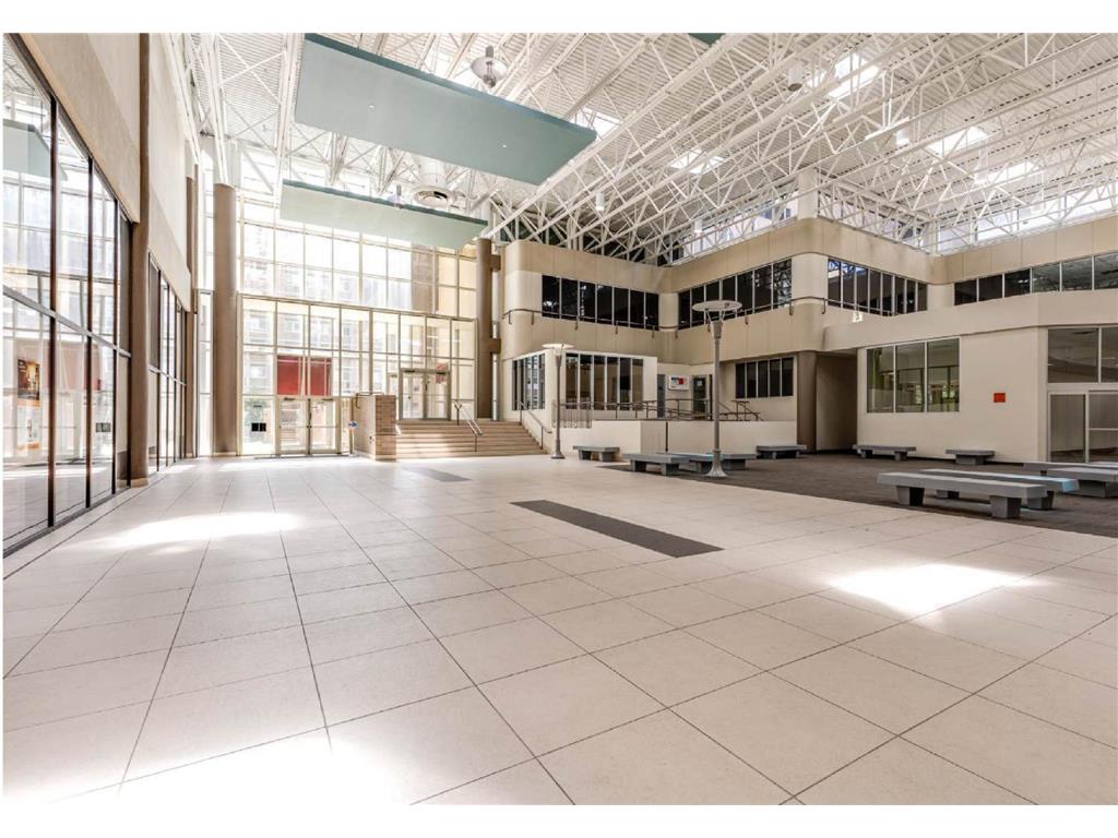 17 Exchange St W Saint Paul MN 55102 6805574 image10