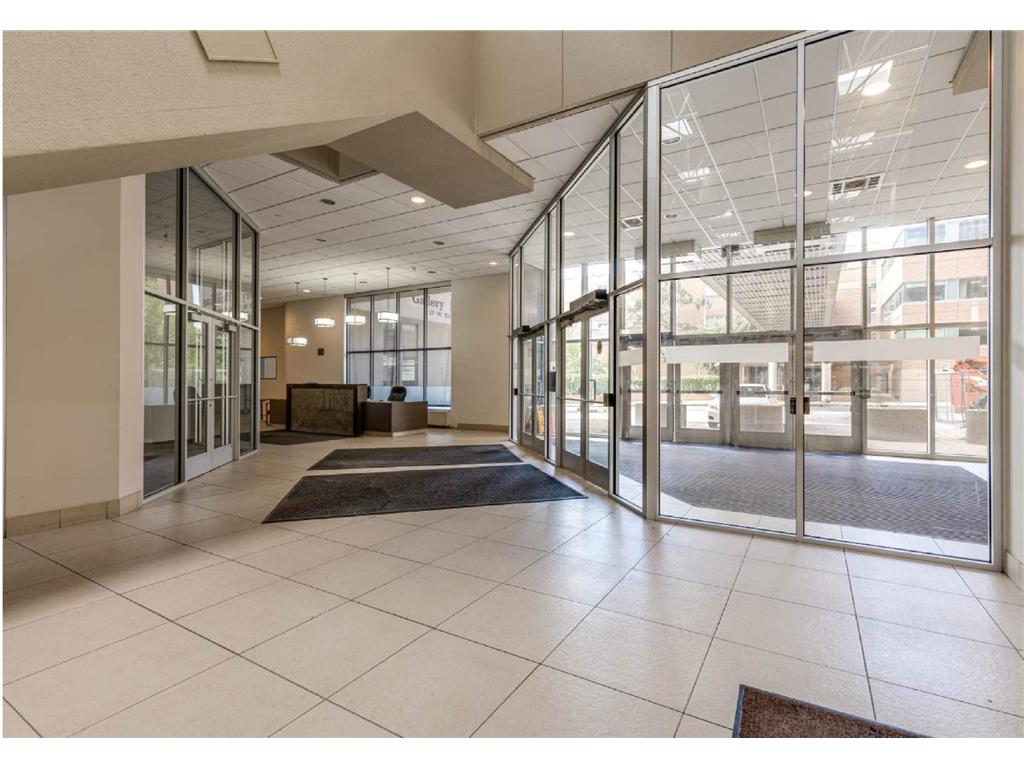 17 Exchange St W Saint Paul MN 55102 6805574 image12