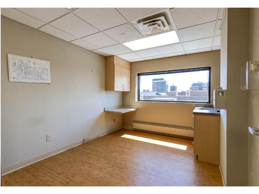 17 Exchange St W Saint Paul MN 55102 6805574 image25