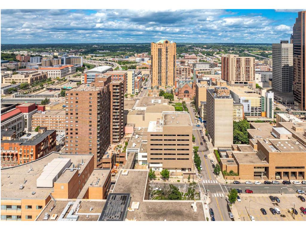 17 Exchange St W Saint Paul MN 55102 6805574 image4