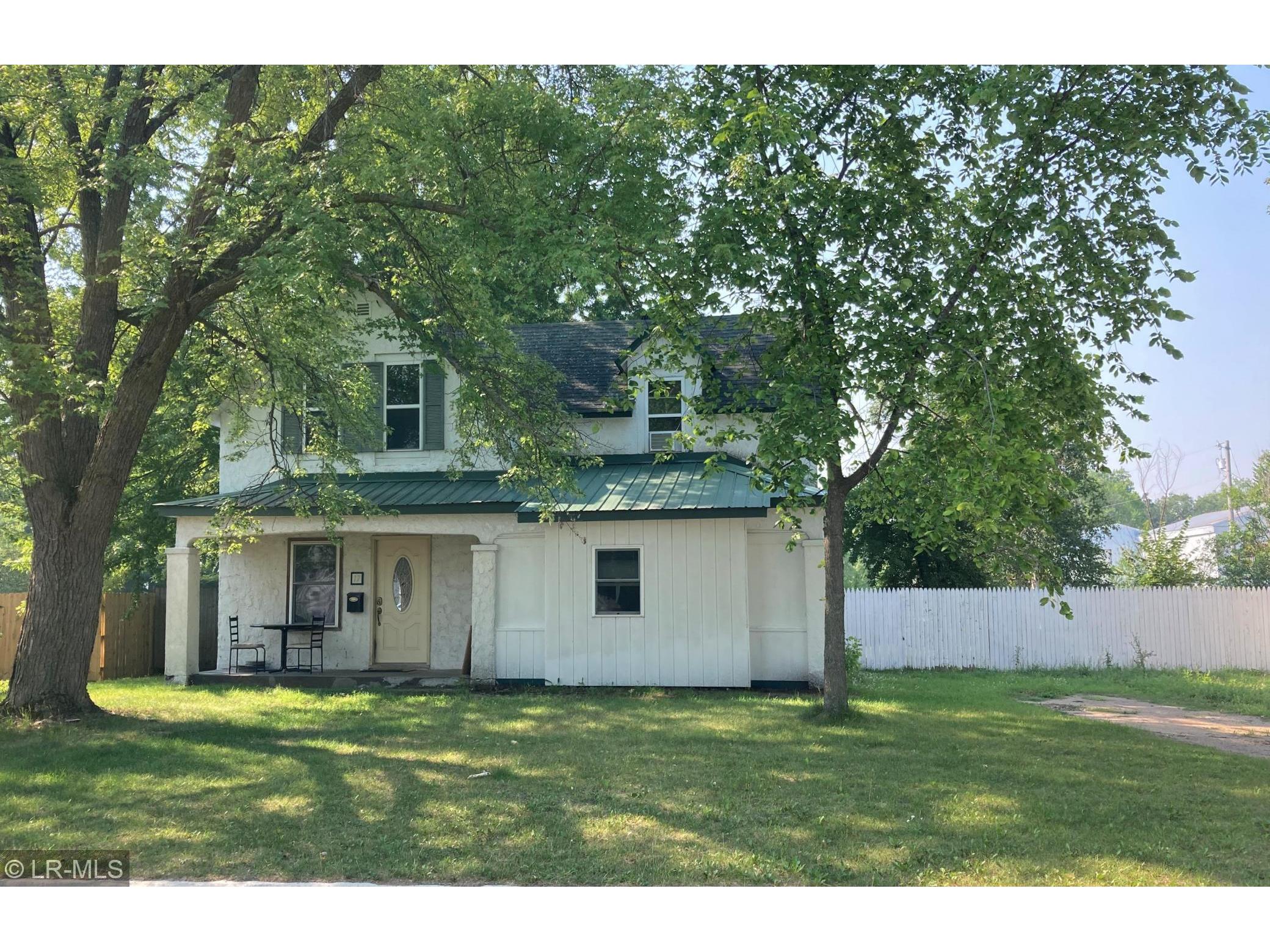 17 Lincoln Avenue SE, Wadena, MN 56482 MLS 6073845 Edina Realty