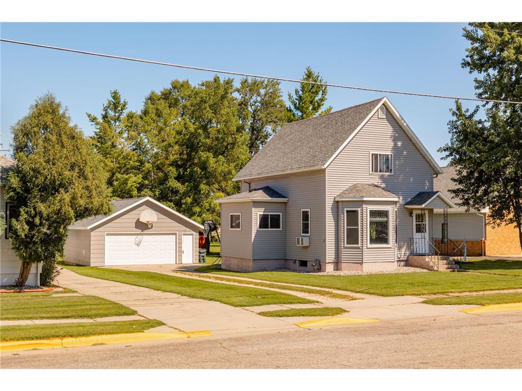 17 Oak Street E Osakis MN 56360 6779734 image1