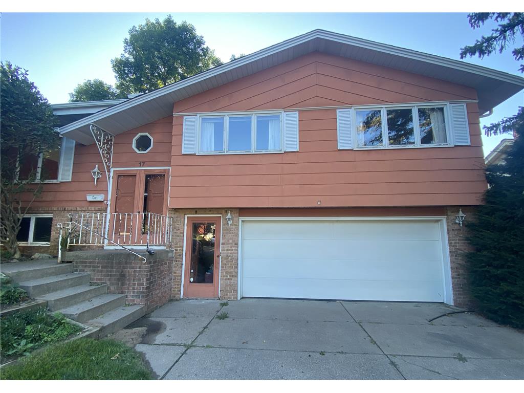 17 Winthrop Street N Saint Paul MN 55119 6562996 image1