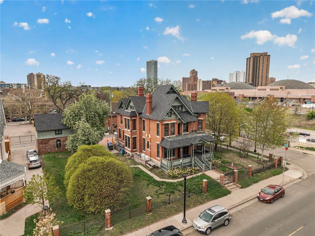 1700 3rd Avenue S Minneapolis MN 55404 7043054 image17