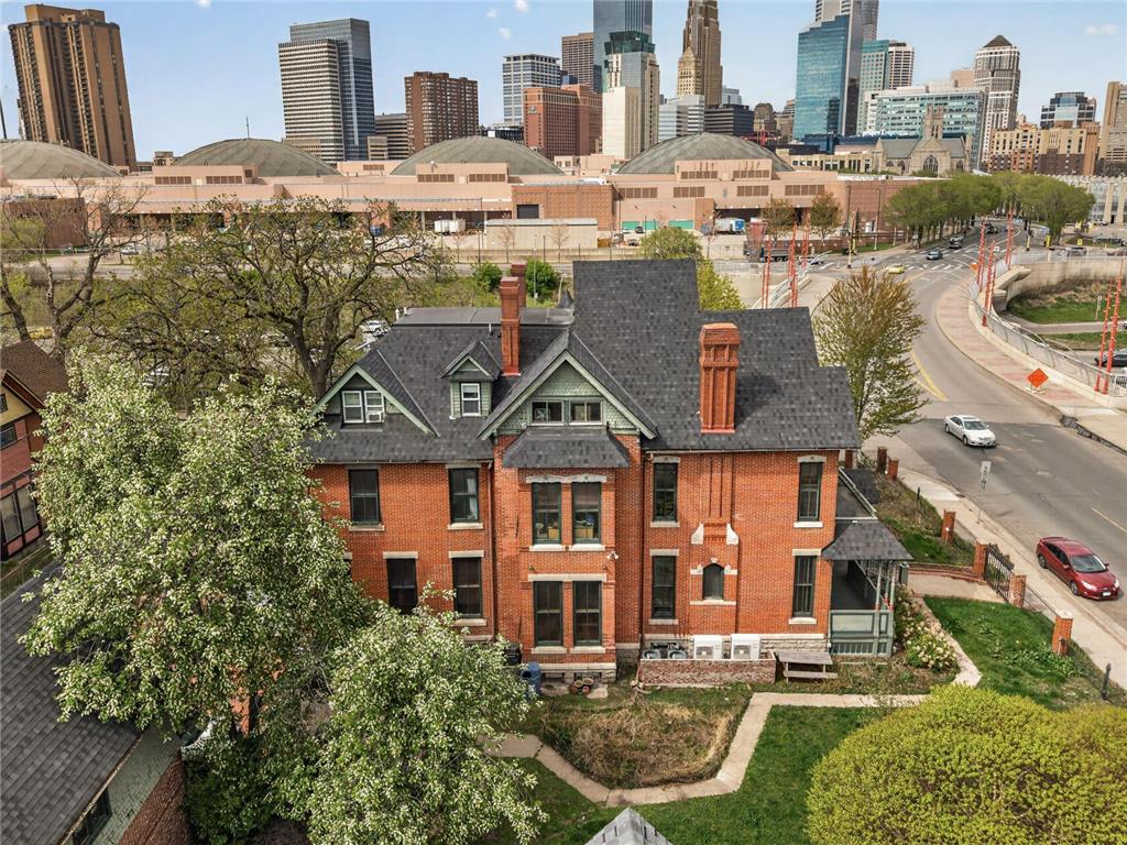 1700 3rd Avenue S Minneapolis MN 55404 7043054 image18