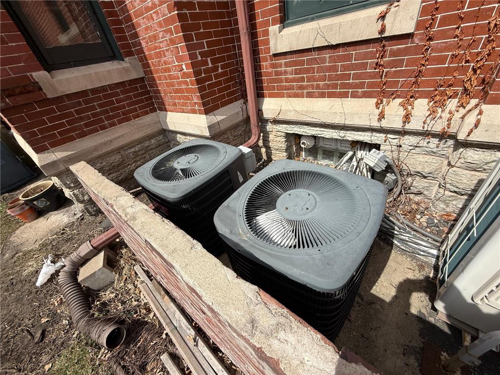 1700 3rd Avenue S Minneapolis MN 55404 7043054 image28
