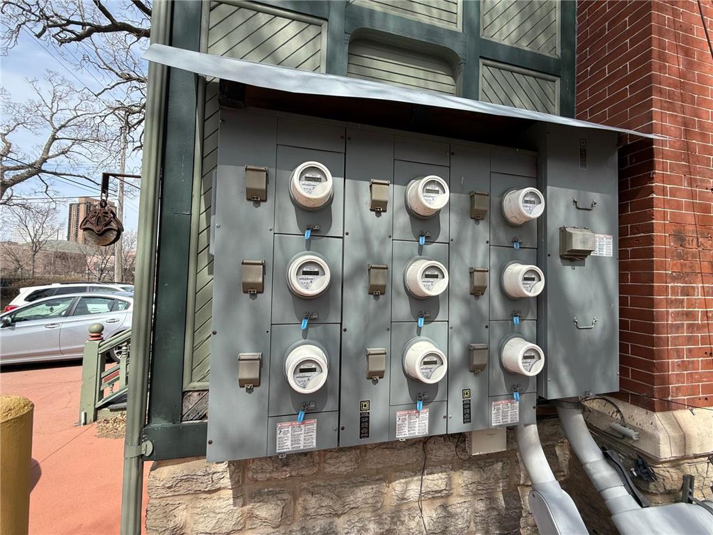 1700 3rd Avenue S Minneapolis MN 55404 7043054 image30
