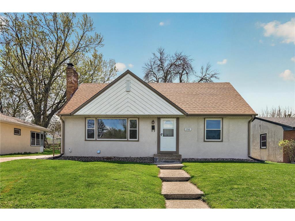 1700 Cottage Avenue E Saint Paul MN 55106 7041060 image1